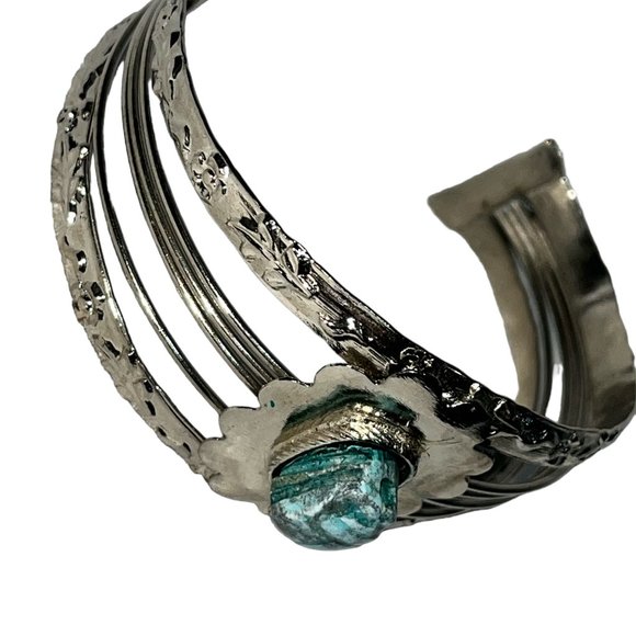 Vintage Egyptian Revival Blue Turquoise Scarab Silver Cuff - Picture 5 of 9